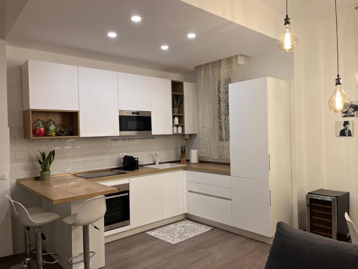 Col Di Lana Apt Milano Eksteriør billede